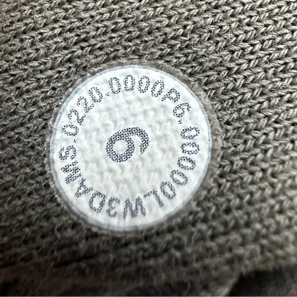 lululemon athletica Women’s Olive Green Pullover Hoodie Sweatshirt Size 6